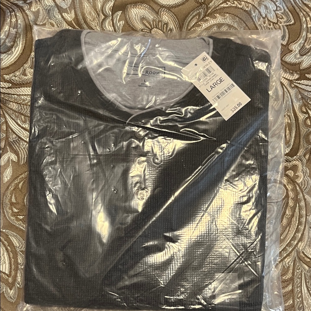 Room Essentials Dark Gray Long Sleeve Shirt
